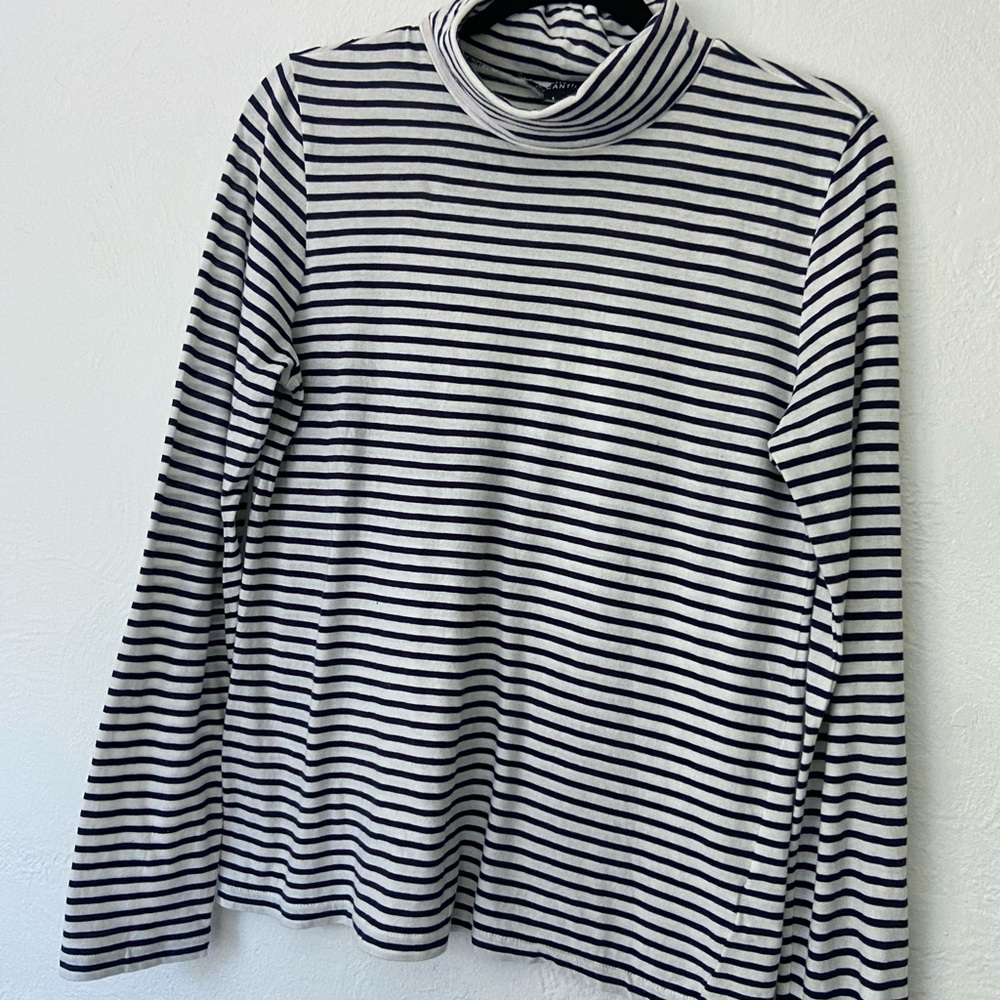 J. Crew Factory Turtleneck Tissue weight Navy L